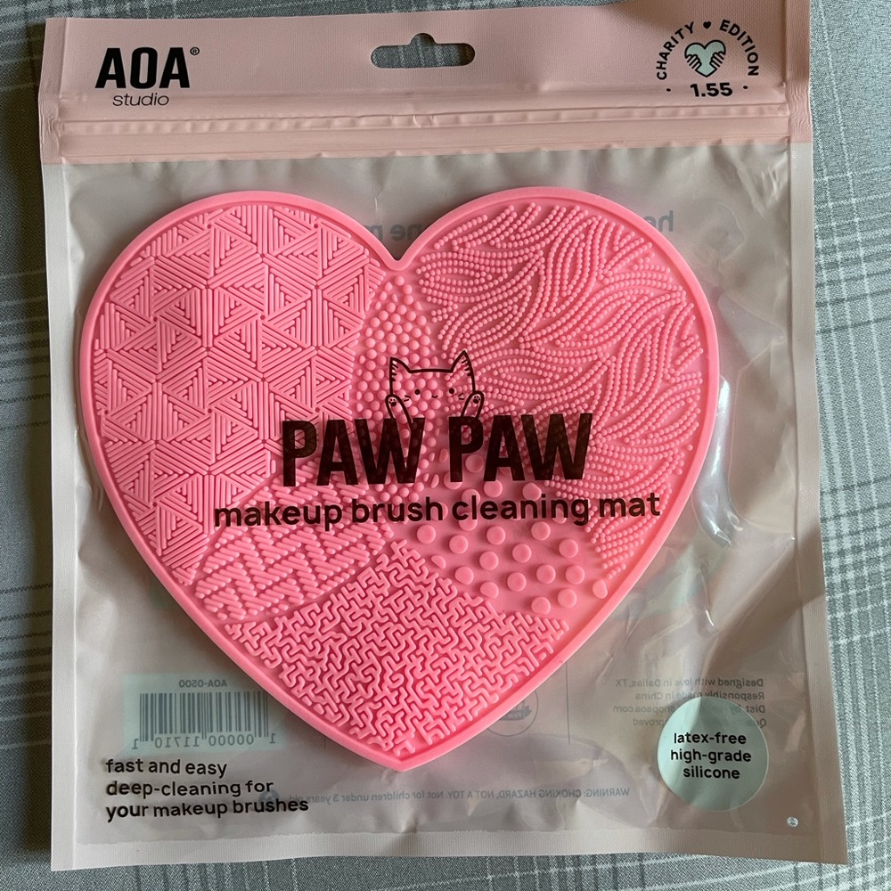 Paw Paw Makeup Brush Cleaning Mat